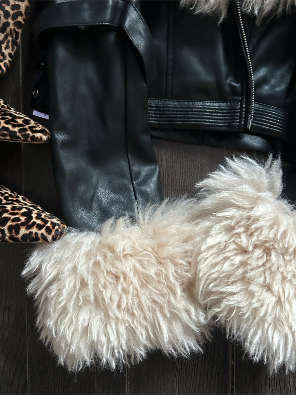 Dolls Kill Black Faux Leather Jacket with Cream Faux Fur Collar and Cuffs - Picture 3 of 11